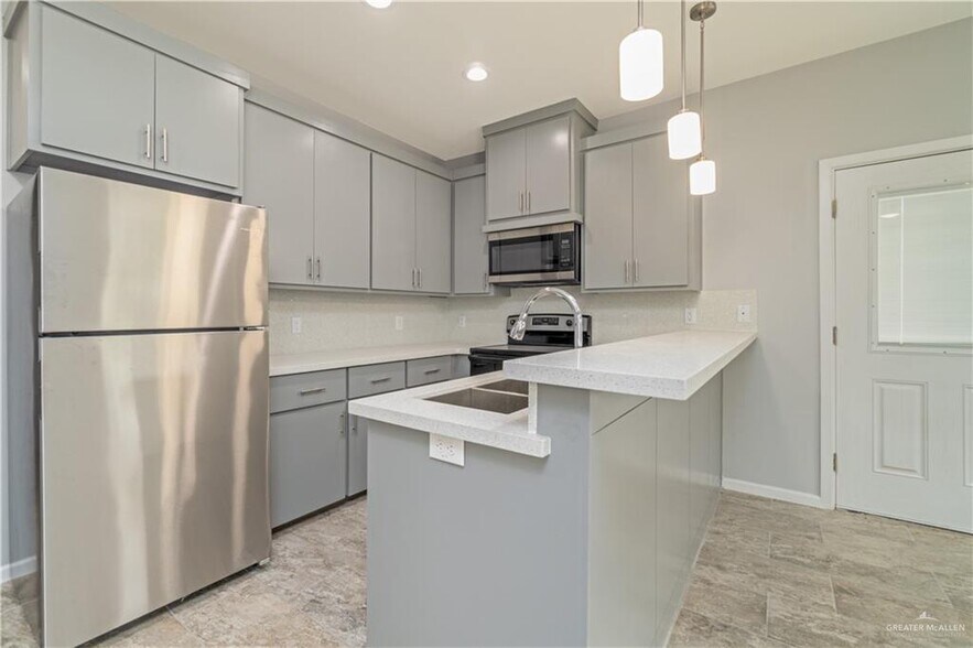 More Photos Of 449 Acacia, Alamo Apartments For Sale