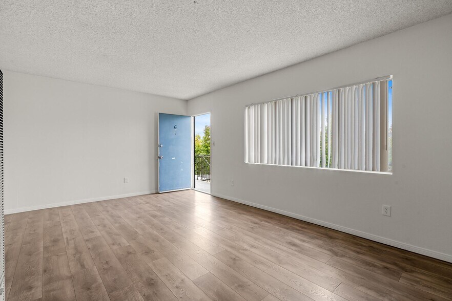 More Photos Of 1041 Calla Ave, Imperial Beach Apartments For Sale