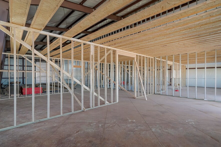 More Photos Of 2227 Cirrus dr, Prescott Industrial For Lease