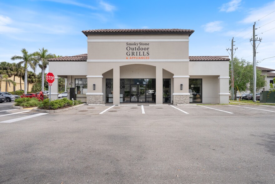More Photos Of 2400 Vanderbilt Beach Rd, Naples Storefront Retail Office For Sale