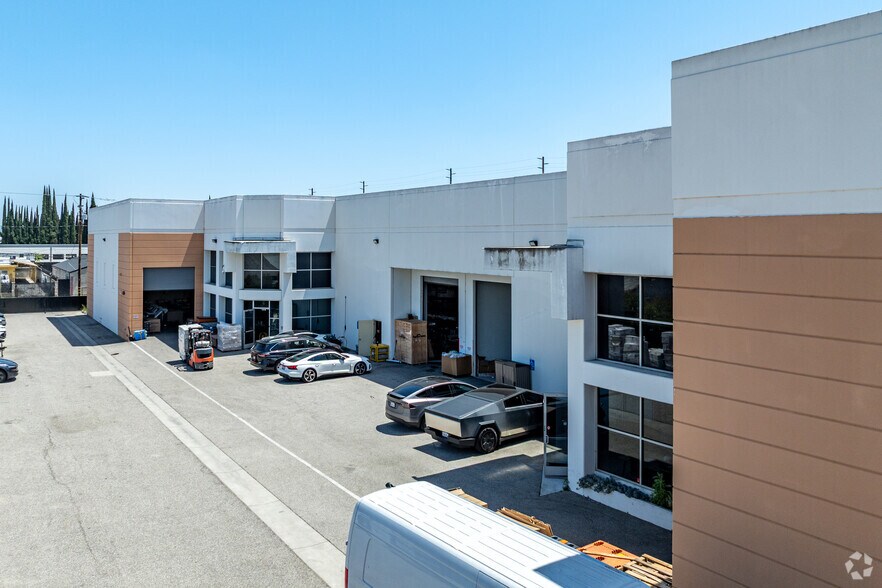 More Photos Of 2023-2027 Chico Ave, South El Monte Warehouse For Lease