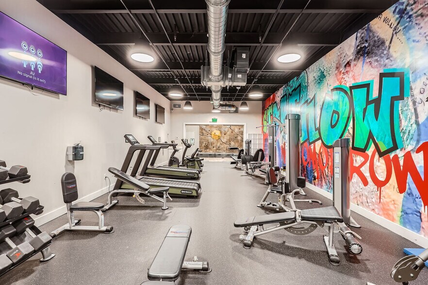 More Photos Of 2121 S Hiawassee Rd, Orlando Apartments For Lease
