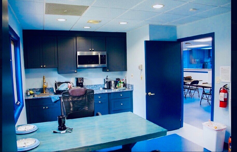 More Photos Of 700 Coventry Dr, Phillipsburg Medical For Sale
