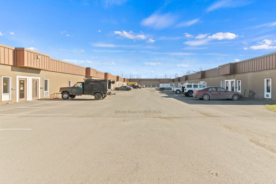 More Photos Of 1520 Harmon Ave, Columbus Warehouse For Lease