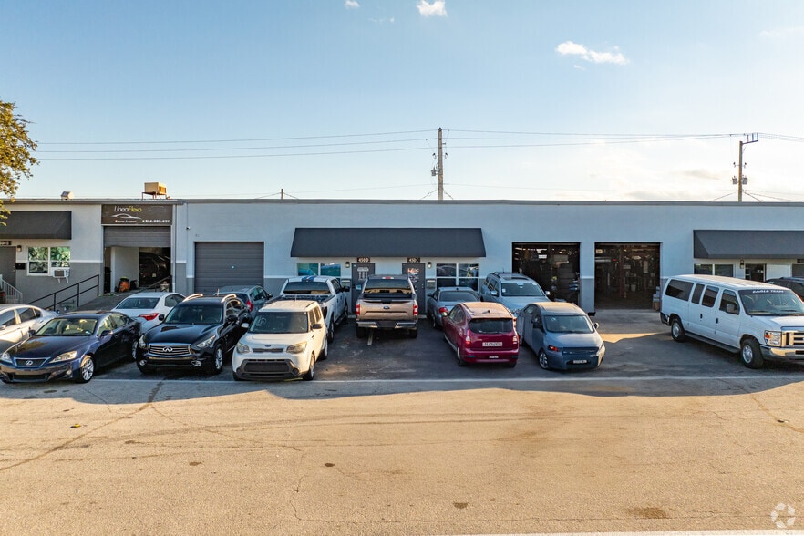 More Photos Of 400-650 NE 27th St, Pompano Beach Industrial For Lease