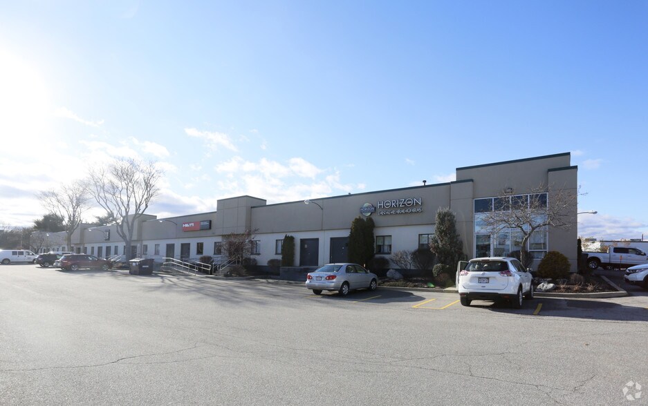 More Photos Of 150 New Boston St, Woburn Research And Development For Lease