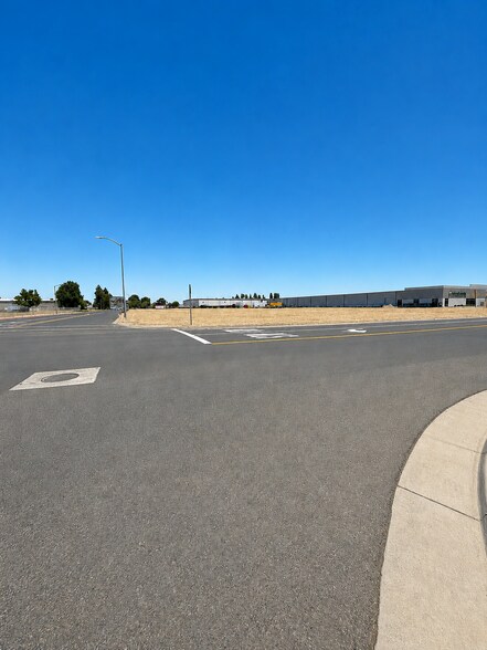 More Photos Of S Granada Dr, Madera Land For Sale