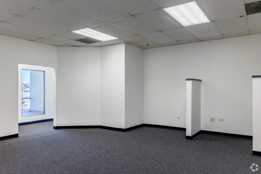 More Photos Of 15250 E 33rd Pl, Aurora Unknown For Lease