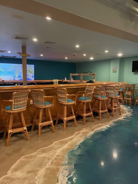 More Photos Of 1044 Saxonburg Blvd, Glenshaw Restaurant For Sale