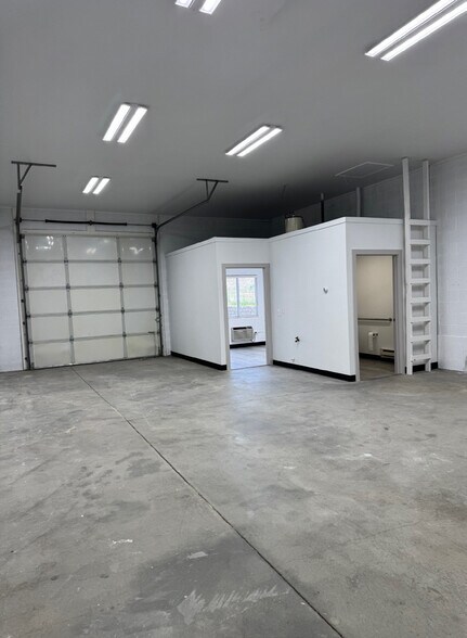 More Photos Of 1292-1308 W 635 S, Orem Unknown For Lease