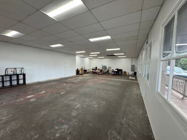 More Photos Of 2-2436 Kaumualii Hwy, Kalaheo Unknown For Lease