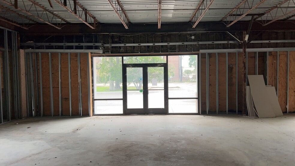 More Photos Of 1199 Nasa Pky, Houston Restaurant For Lease