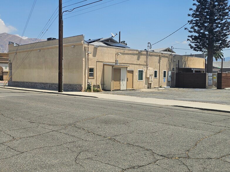 More Photos Of 300 E Main St, San Jacinto Lodge Meeting Hall For Sale