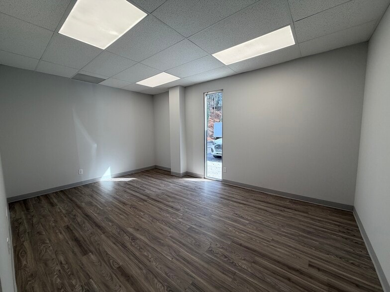 More Photos Of 6481 Peachtree Industrial Blvd, Atlanta Unknown For Lease