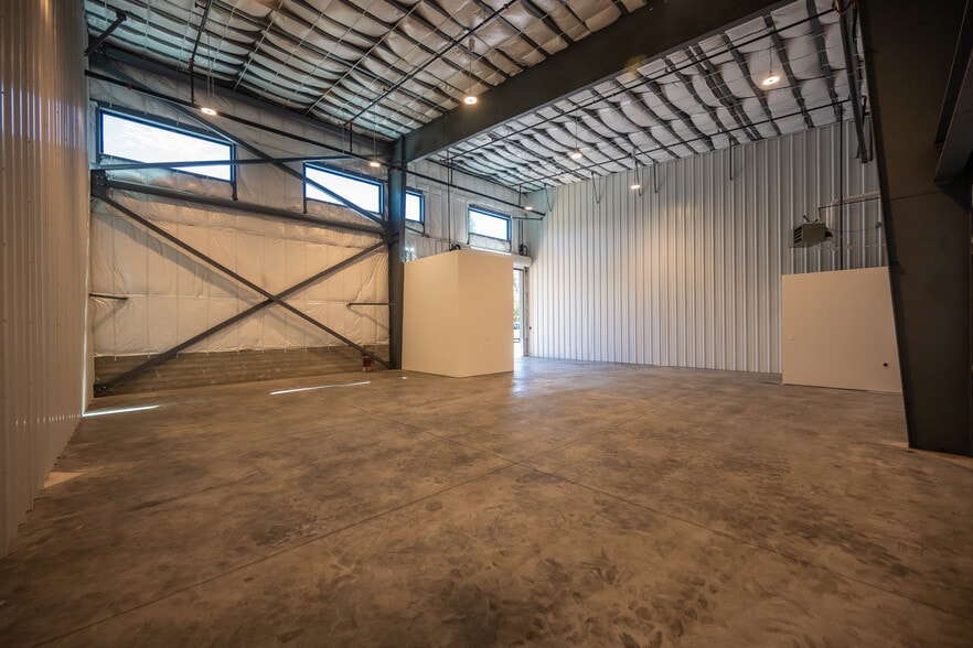 More Photos Of 10980 Crestwood, 10980 Industrial Way, Truckee Light Manufacturing For Lease