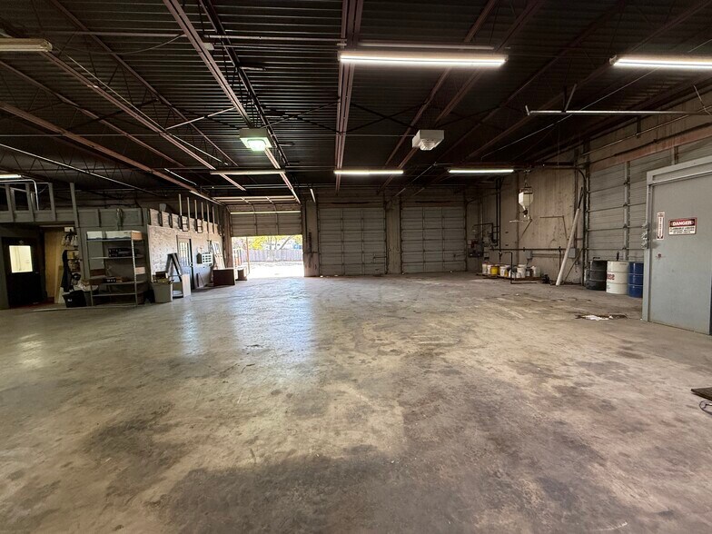 More Photos Of 2700 James St, Denton Industrial For Lease