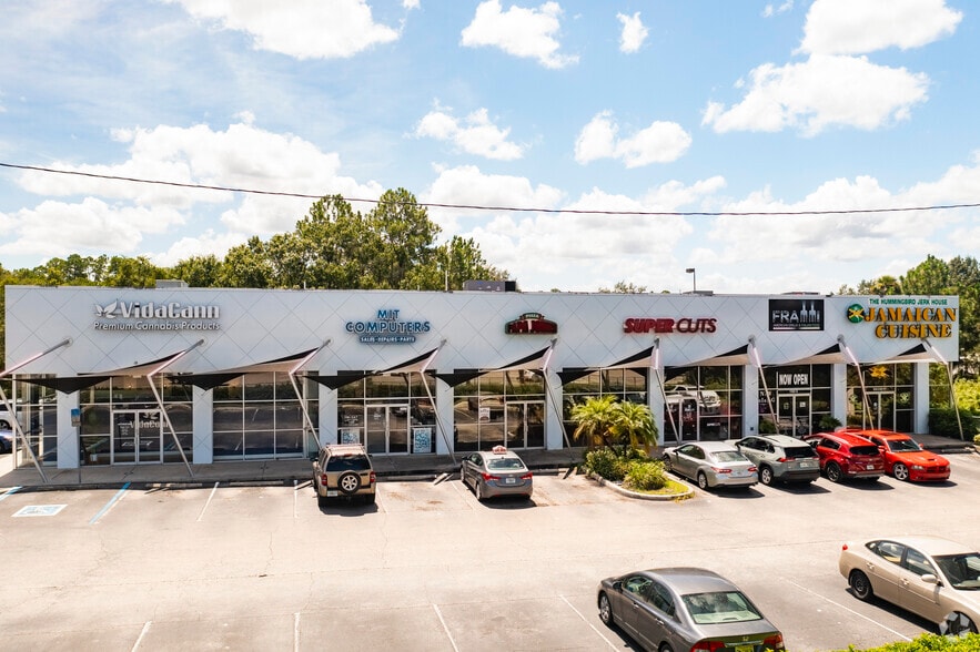 More Photos Of 17631 Bruce B Downs Blvd, Tampa Restaurant For Lease