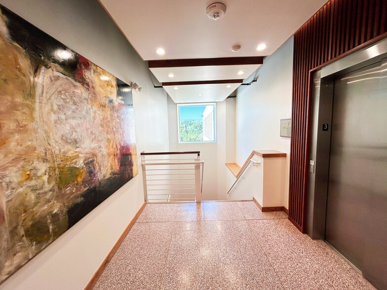 More Photos Of 4525 Lemmon Ave, Dallas Office For Lease