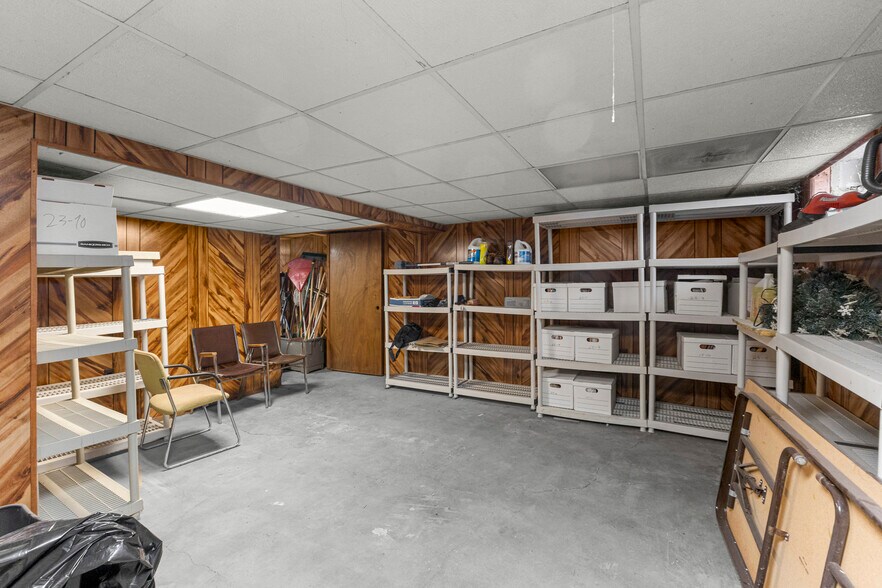 More Photos Of 6336 Fox Ave, Allen Park Office For Sale