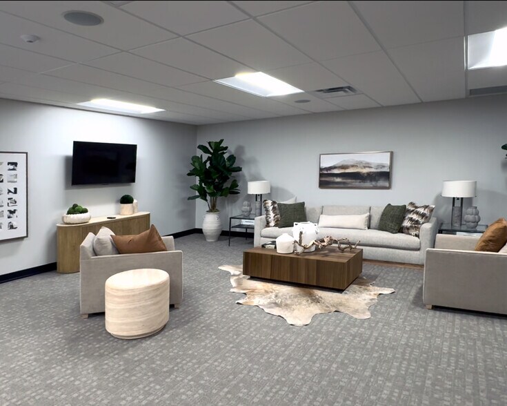 More Photos Of 6133 Rockside Rd, Independence Office For Sale