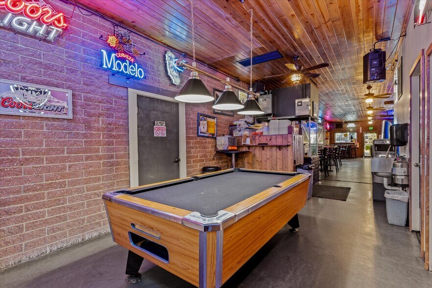 More Photos Of 315 5th St, Marysville Loft Creative Space For Sale