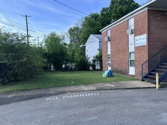 More Photos Of 957 Wellington St, Memphis Apartments For Sale
