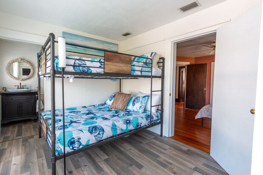 More Photos Of 803 S Fort Harrison Ave, Clearwater Office Residential For Sale