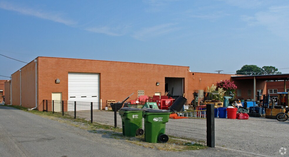 More Photos Of 3121 West Leigh St, Richmond Manufacturing For Lease