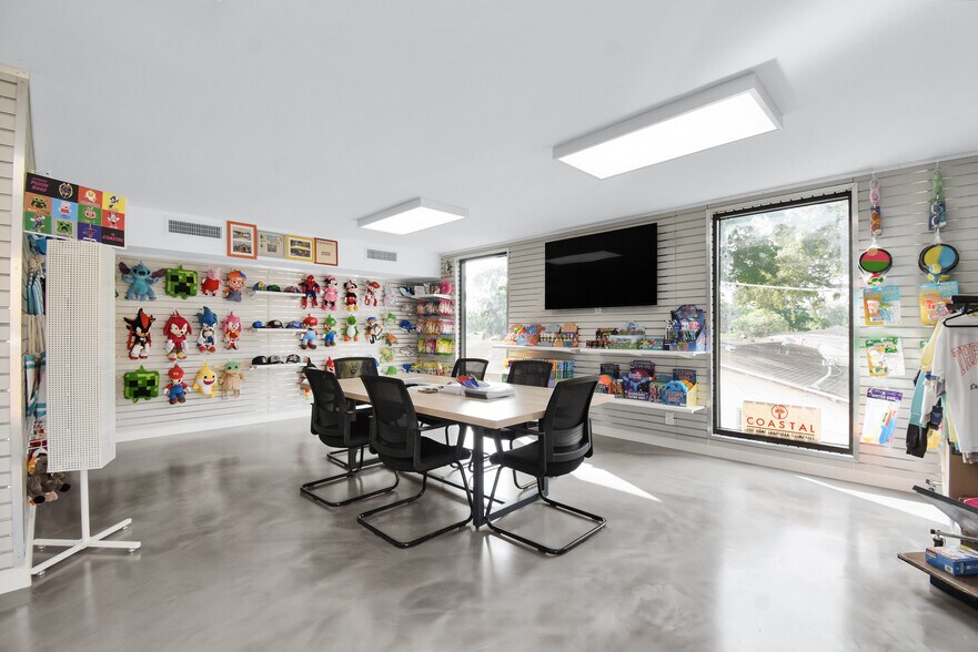 More Photos Of 2990 Griffin Rd, Fort Lauderdale Storefront Retail Office For Sale
