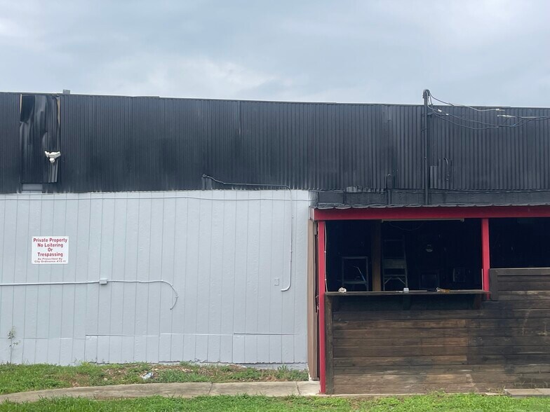 More Photos Of 2219 Evans Ave, Fort Worth Freestanding For Lease