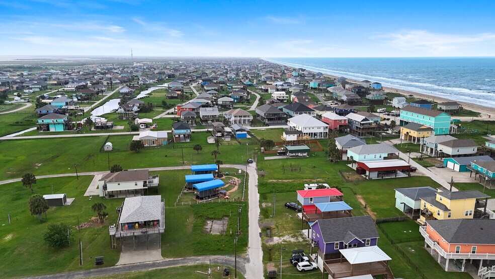 More Photos Of 1845 Oleander, Crystal Beach Trailer Camper Park For Sale