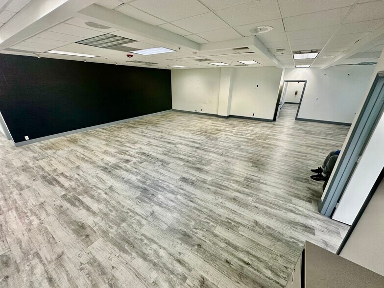 More Photos Of 1000 NW 65th St, Fort Lauderdale Office For Lease