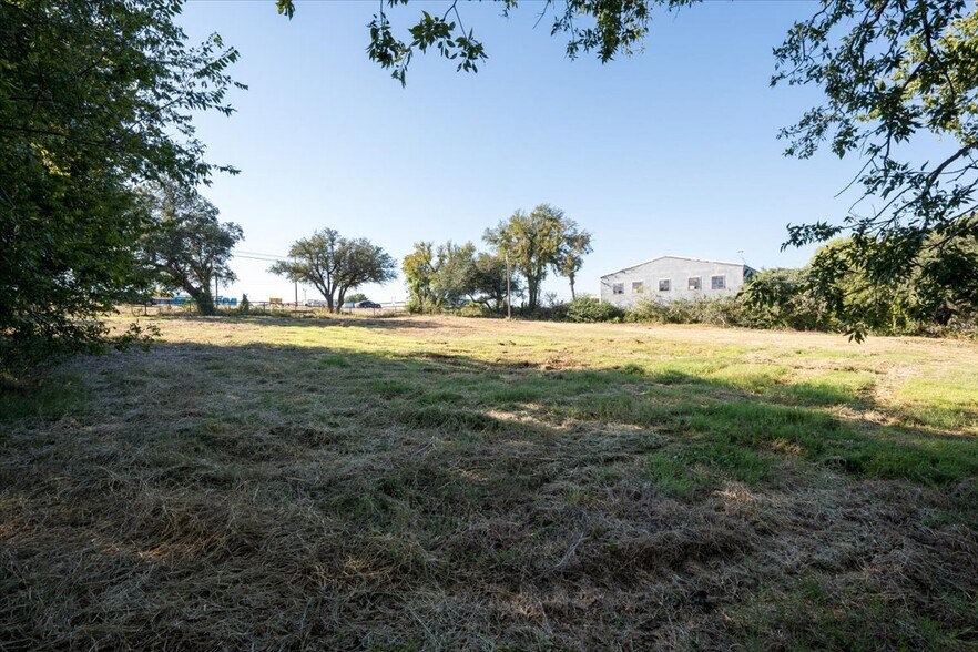 More Photos Of 1401 E Washington St, Stephenville Land For Sale