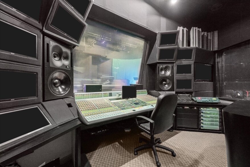 More Photos Of 13358 Monte Vista Ave, Chino Warehouse For Sale