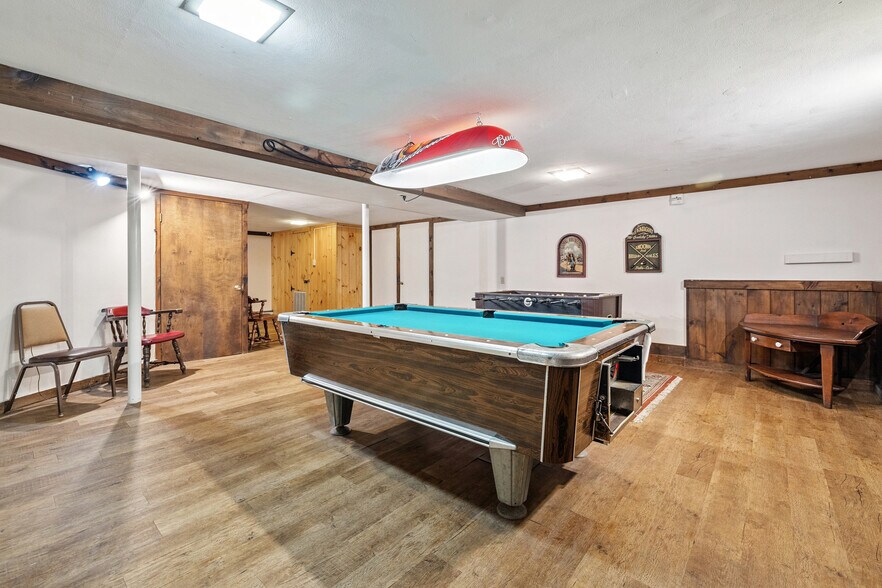 More Photos Of 344 Vt Route 100, West Dover Hotel For Sale