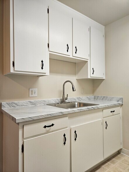 More Photos Of 1049 Armstrong St, Hayward Apartments For Sale
