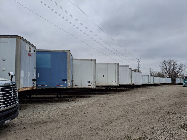 More Photos Of 610 W 81st St, Chicago Warehouse For Lease
