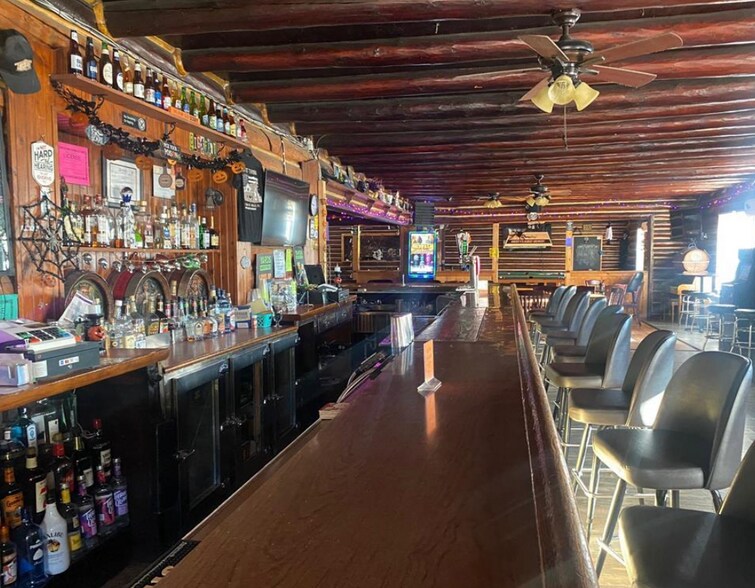 More Photos Of 33 N 2nd St, Coplay Bar For Sale