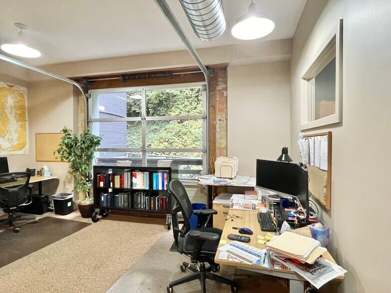 More Photos Of 1735 Westlake Ave N, Seattle Loft Creative Space For Lease