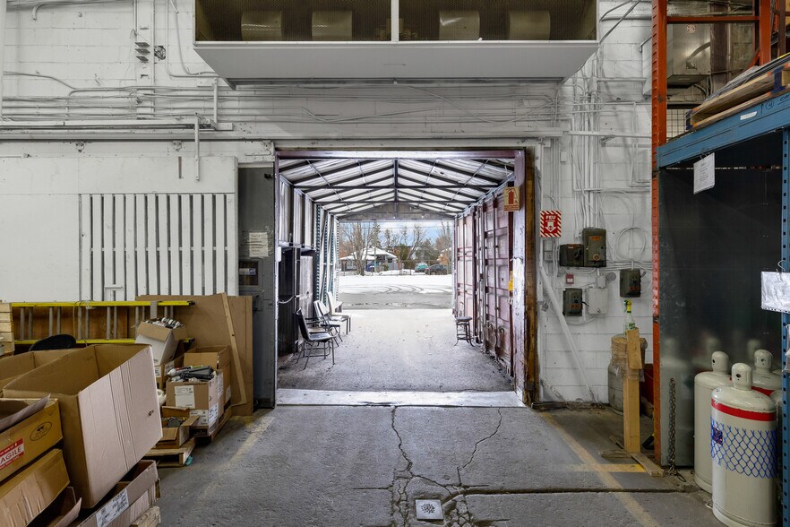 More Photos Of 262 Rue Scott, St-Jérôme Warehouse For Sale