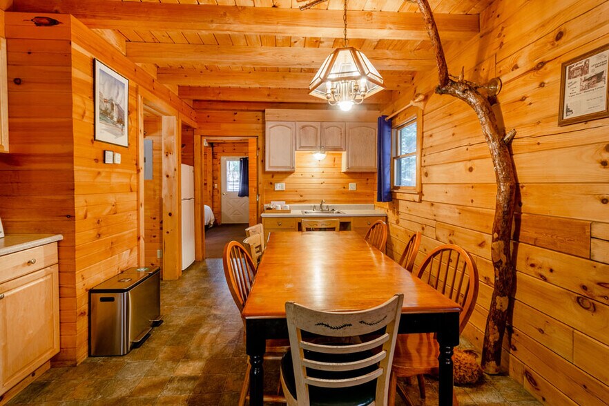 More Photos Of 500 Dodge Ridge Rd, Pinecrest Hotel For Sale