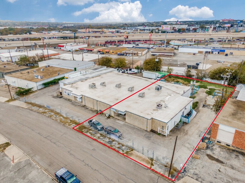 More Photos Of 5722-5724 Kenwick St, San Antonio Warehouse For Lease