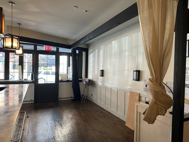 More Photos Of 162 Orchard St, New York Apartments For Lease