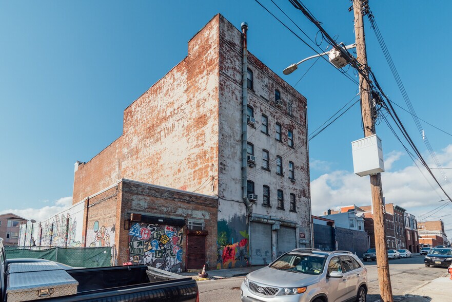 More Photos Of 622 Communipaw Ave, Jersey City Warehouse For Sale