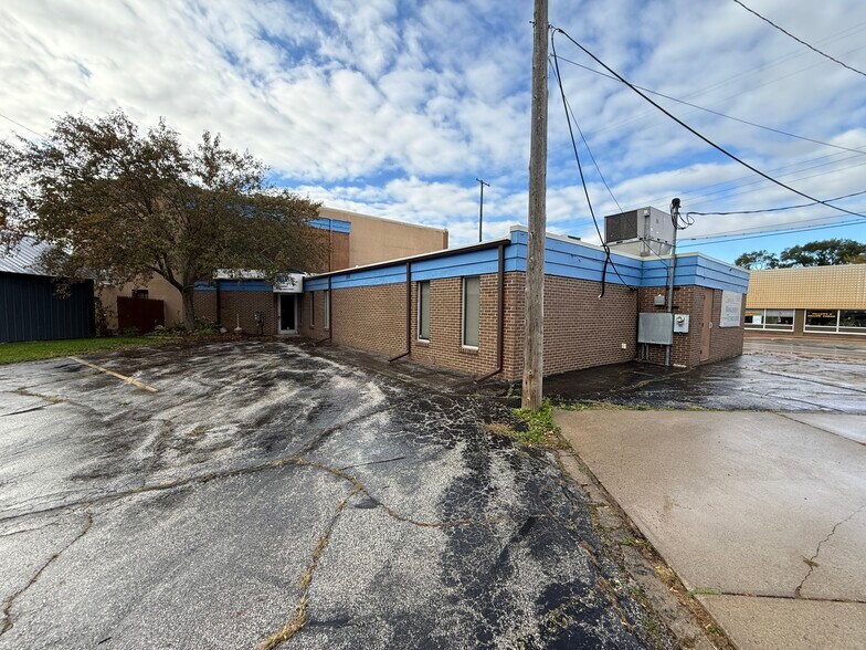 More Photos Of 731 Gratiot Ave, Saginaw Loft Creative Space For Lease
