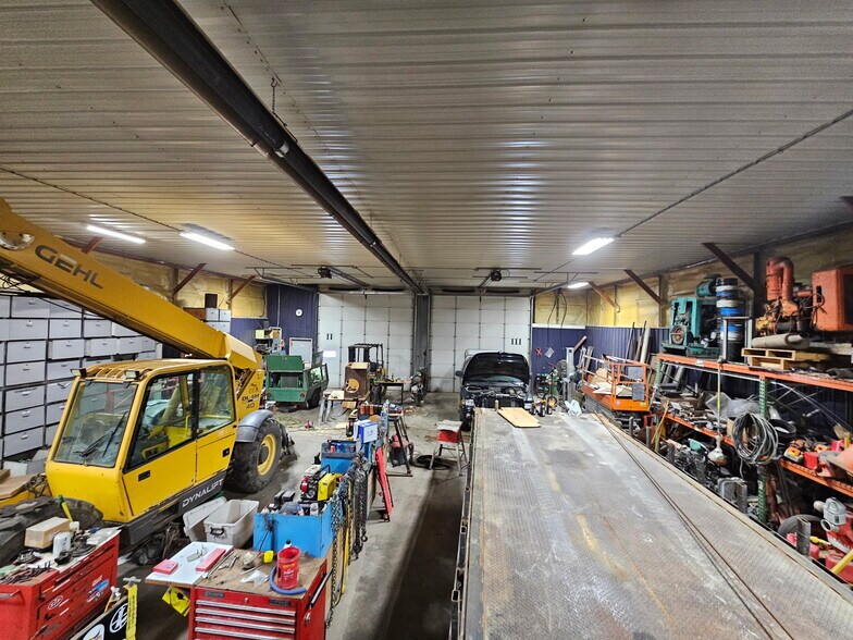 More Photos Of 1117 2nd Ave, Bingham Lake Industrial For Sale