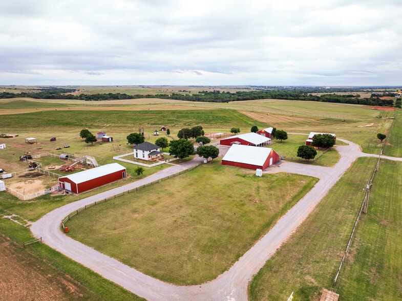 Primary Photo Of 1002 Old 66 Rd, Hydro Land For Sale