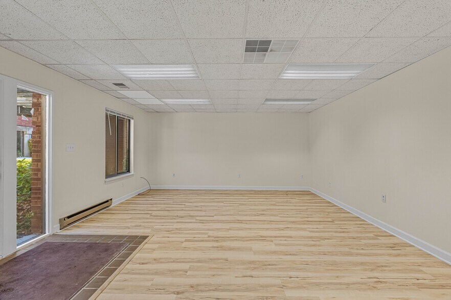 More Photos Of 35-37 Tamarack Cir, Skillman Medical For Lease