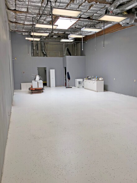 More Photos Of 1814 Empire Industrial Ct, Santa Rosa Warehouse For Sale