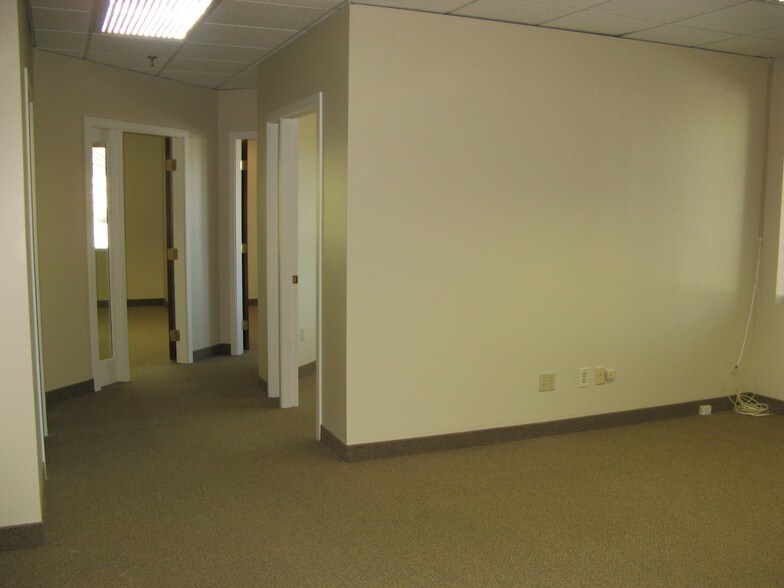More Photos Of 348-350 Park St, North Reading Office For Lease